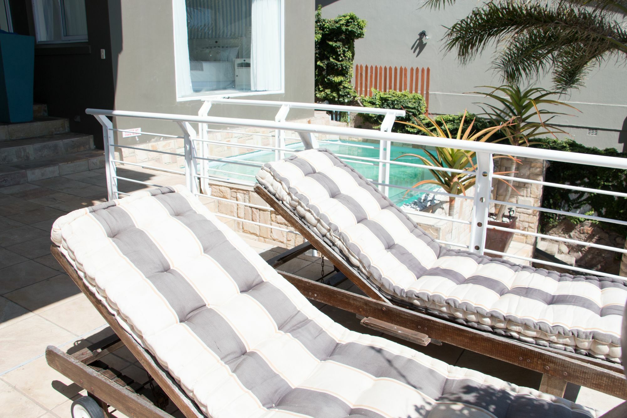 4 On Montagu Accommodation Mossel Bay Exteriör bild