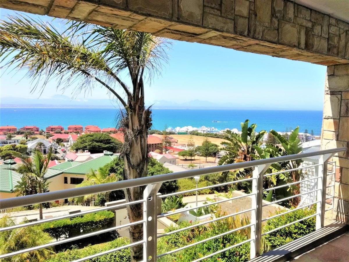 4 On Montagu Accommodation Mossel Bay Exteriör bild