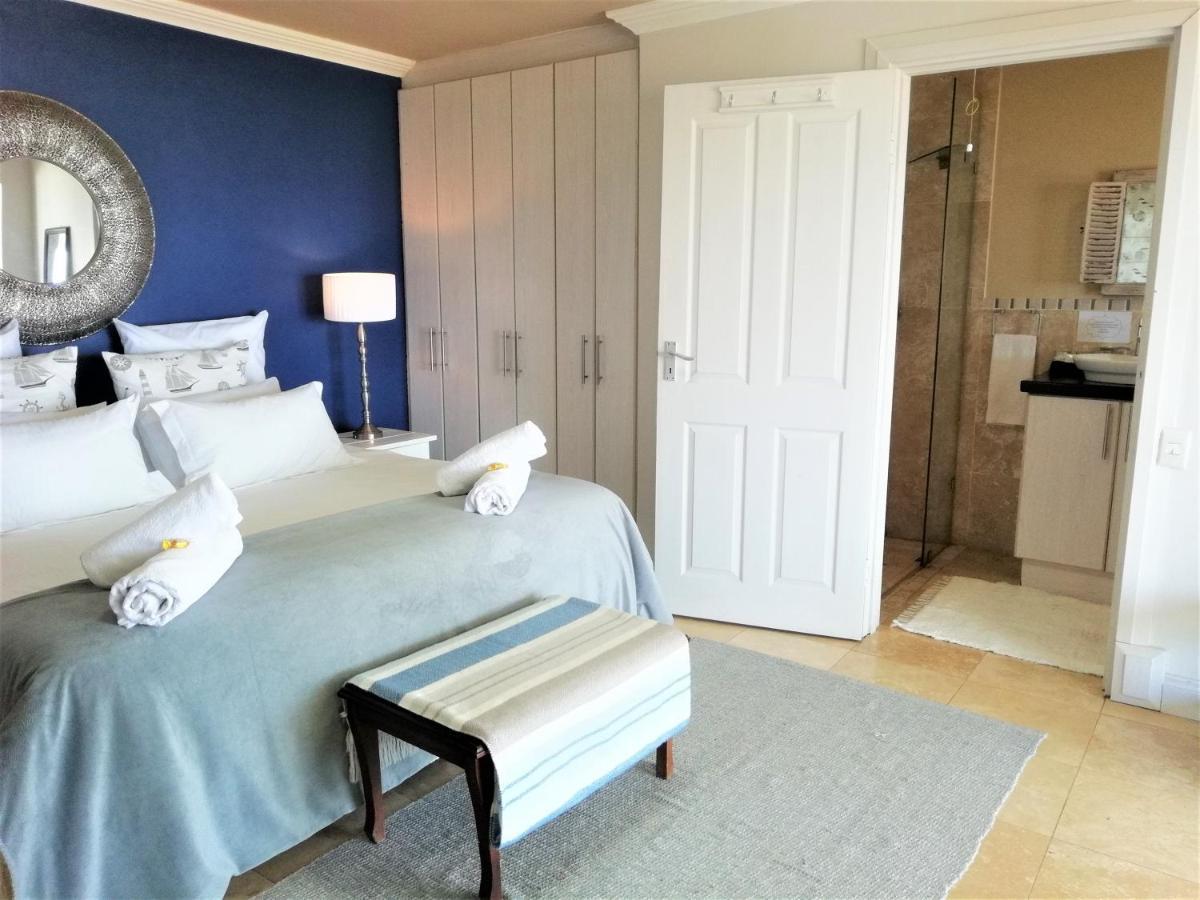 4 On Montagu Accommodation Mossel Bay Exteriör bild