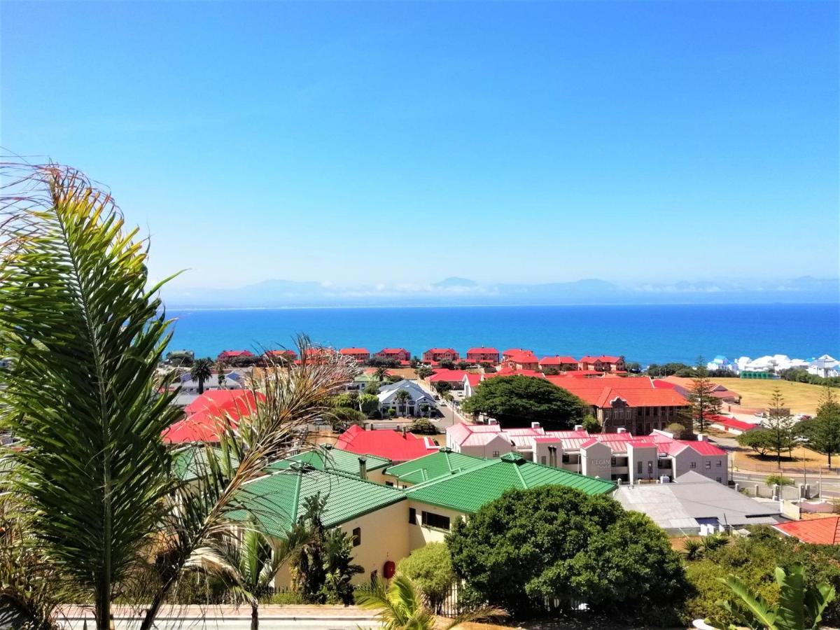 4 On Montagu Accommodation Mossel Bay Exteriör bild